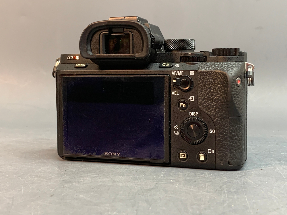 Sony A7R II 10.165 кадров