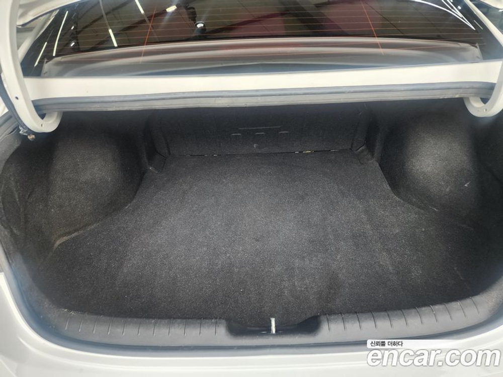 Hyundai Avante (CN7) 1.6 (12.2020)