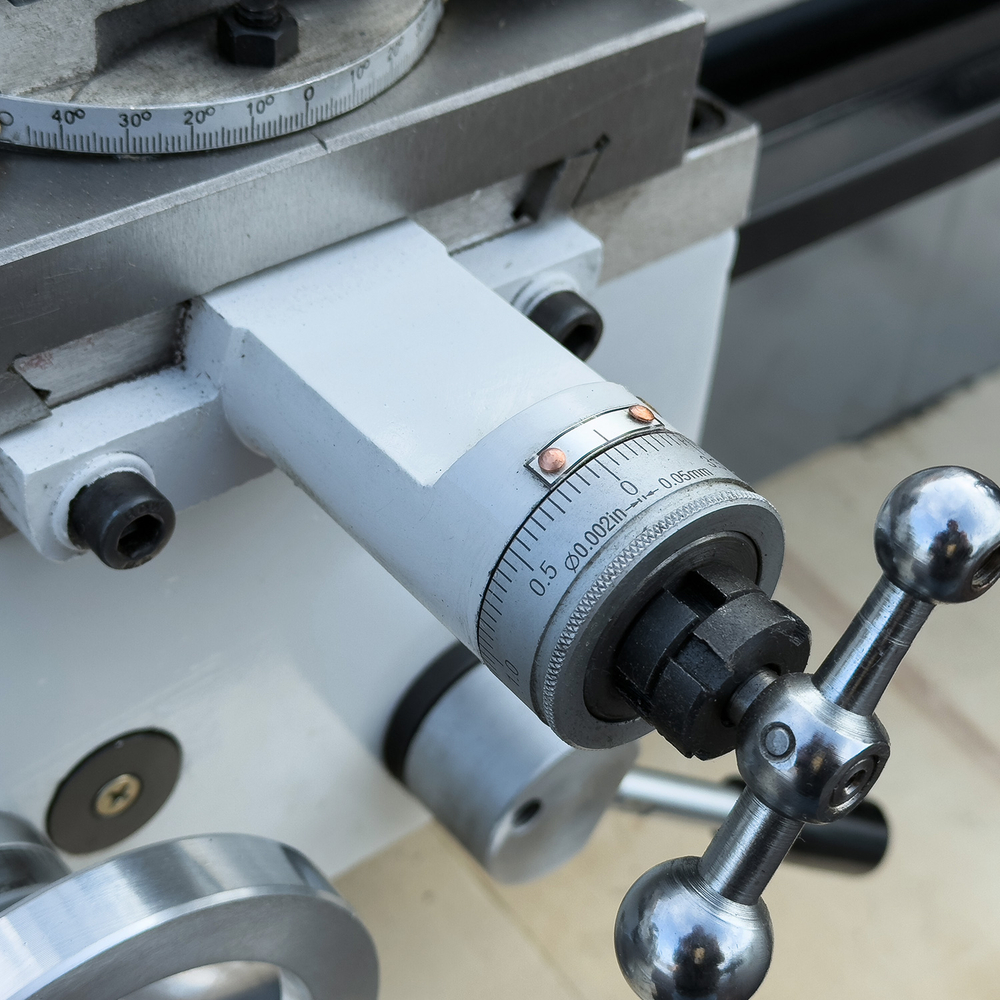 PROMA SPA-700P универсальный токарный станок + подставка