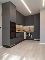 Угловая кухня с профилем Gola и матовыми фасадами в ПВХ пленке