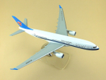 Модель самолета Airbus A330-200 (М1:144, China Southern)