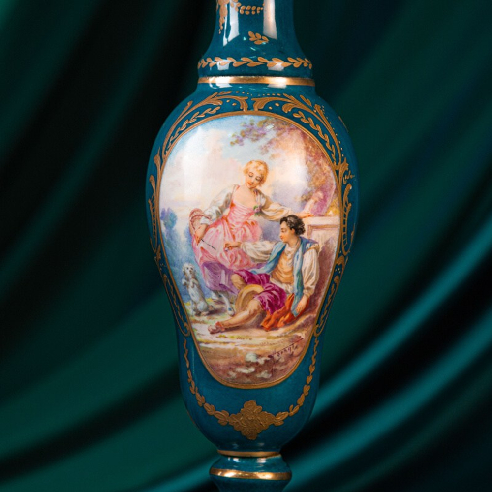 Парные вазы в дворцовом стиле