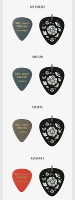 Подвеска и медиатор AGUST D TOUR GUITAR PICK