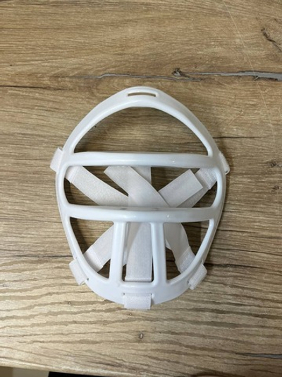 Маска для шлема белая