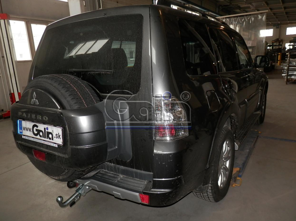 Фаркоп оцинкованный Galia M082C для Mitsubishi Pajero IV 2007-, Pajero III 2000-2007(паспорт и сертификат в комплекте)(без электрики)