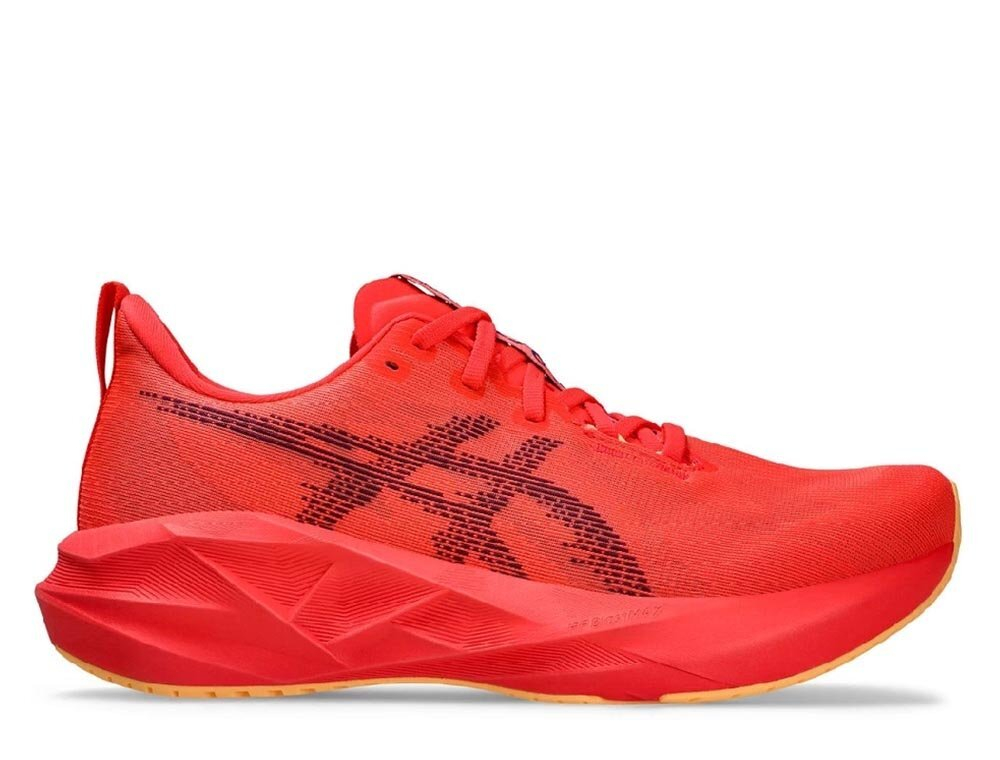 Кроссовки для бега мужские Asics Novablast 5 M Красные