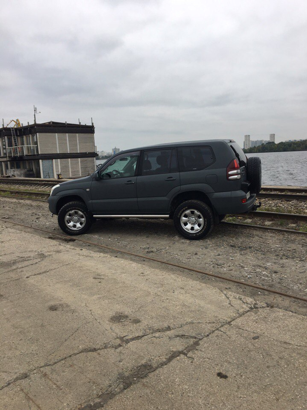 Покраска Раптором Toyota Prado 150