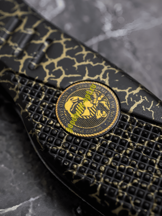 Складной нож тактический BOKER Черный с карабином