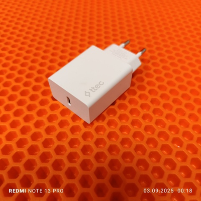 Зарядное устройство Ttec 2SC22B PD20W 3А белое