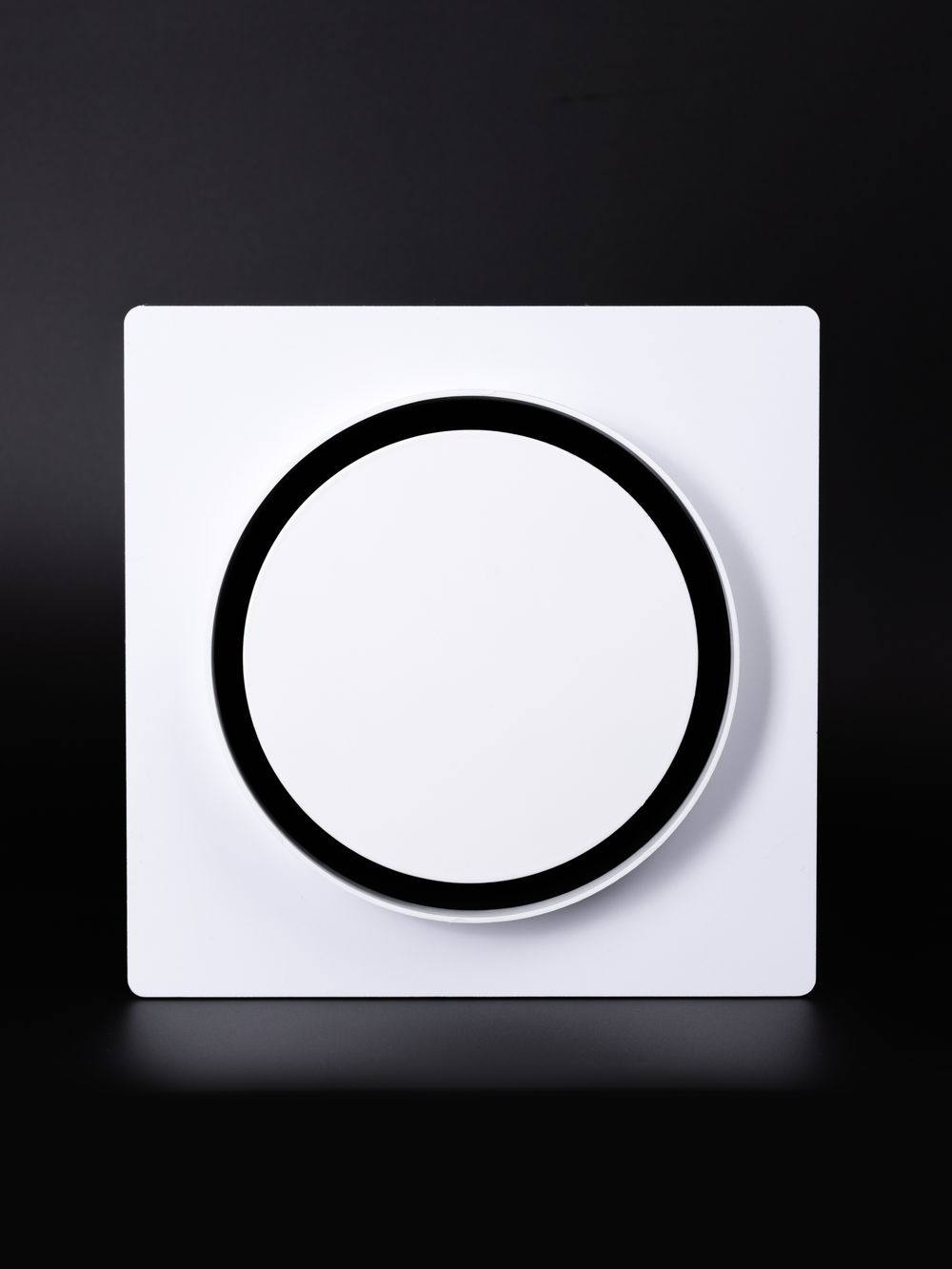 Вентиляционная решетка ДТНК 125х125 Черно-белый