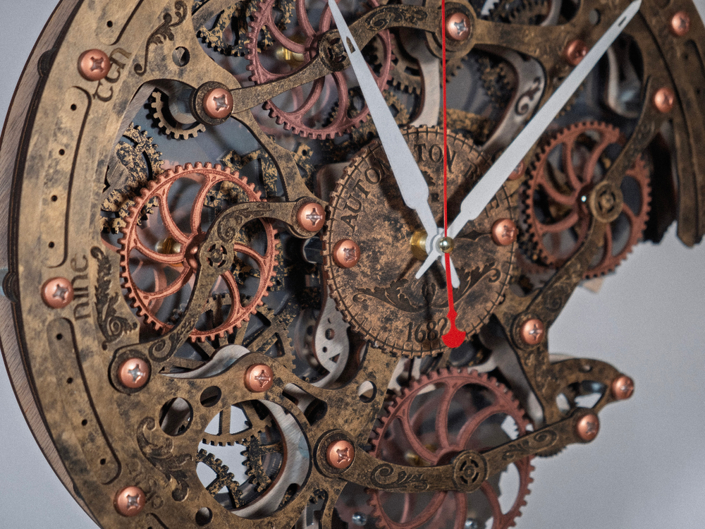 Настенные часы ручной работы Automaton Bite 1682 Старое Золото с шестерёнками — стильный декор для дома офиса студии