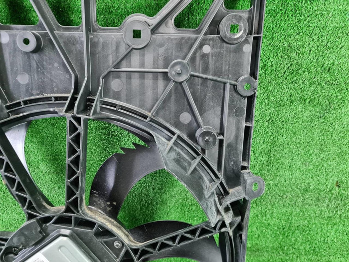 Диффузор с вентилятором Toyota Camry xv70 (17-нв)