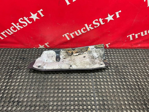 Шумоизоляция двигателя левая