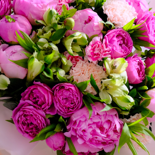 Купить Ароматный букет с пионами и пионовидными розами #5