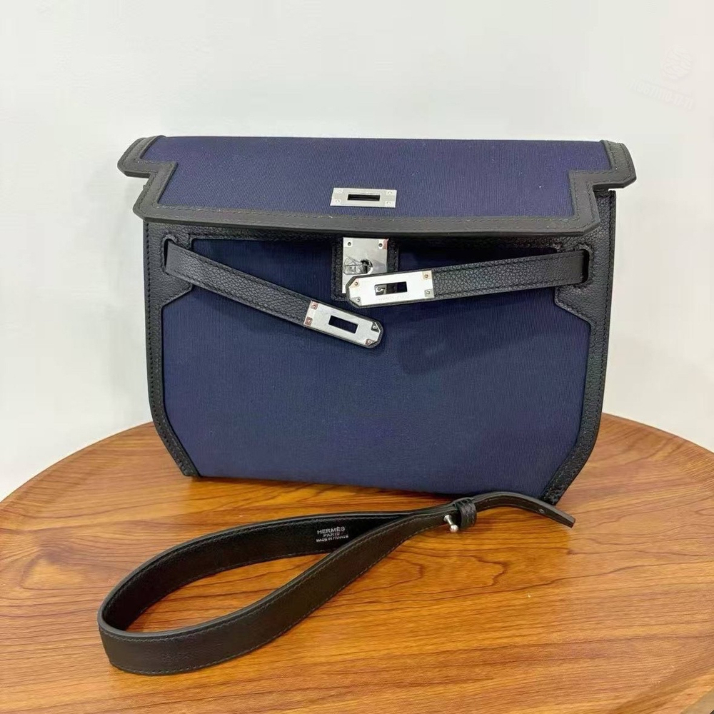 Клатч-Сумка через плечо Hermes Kelly Depeches 25
