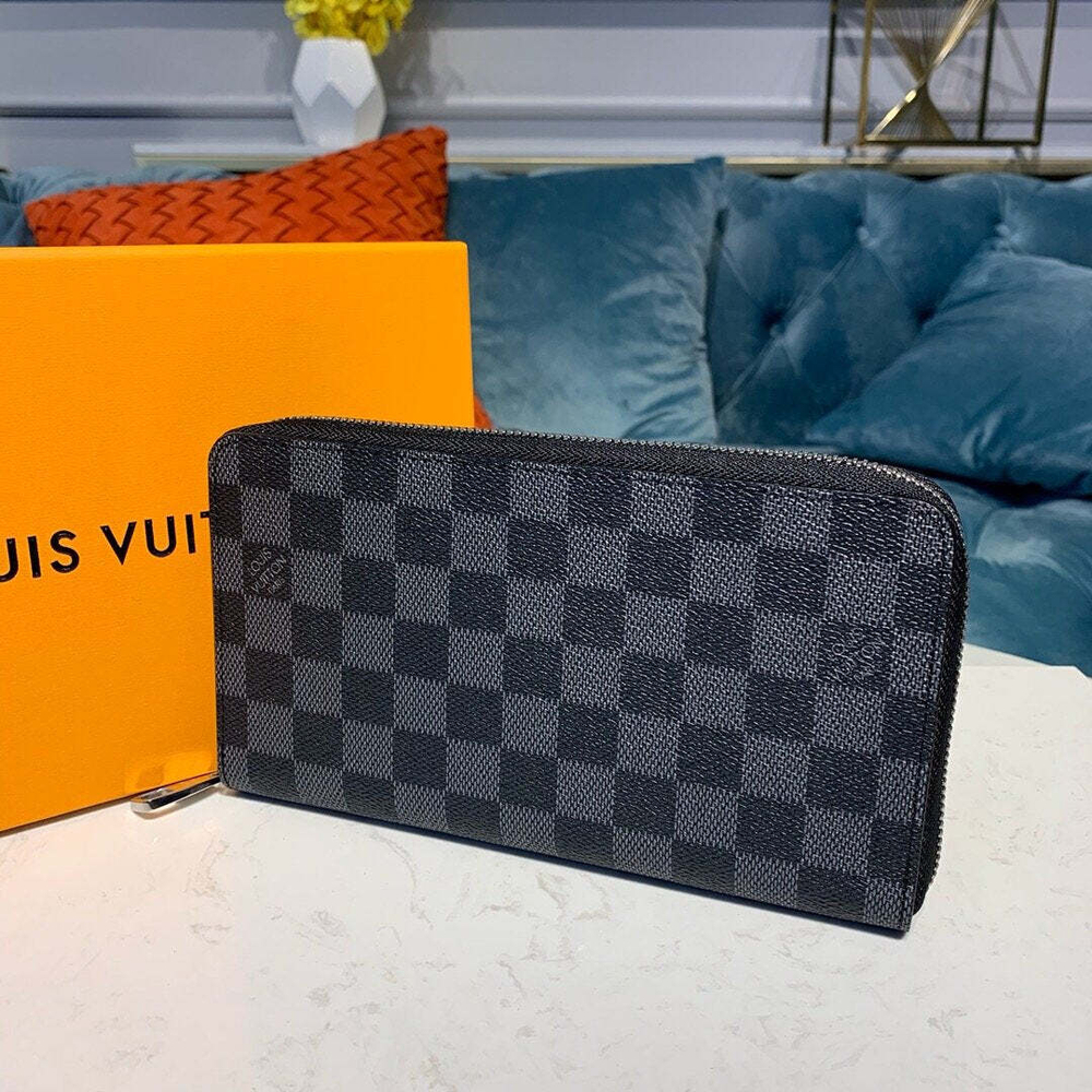 Louis Vuitton Zippy Organizer