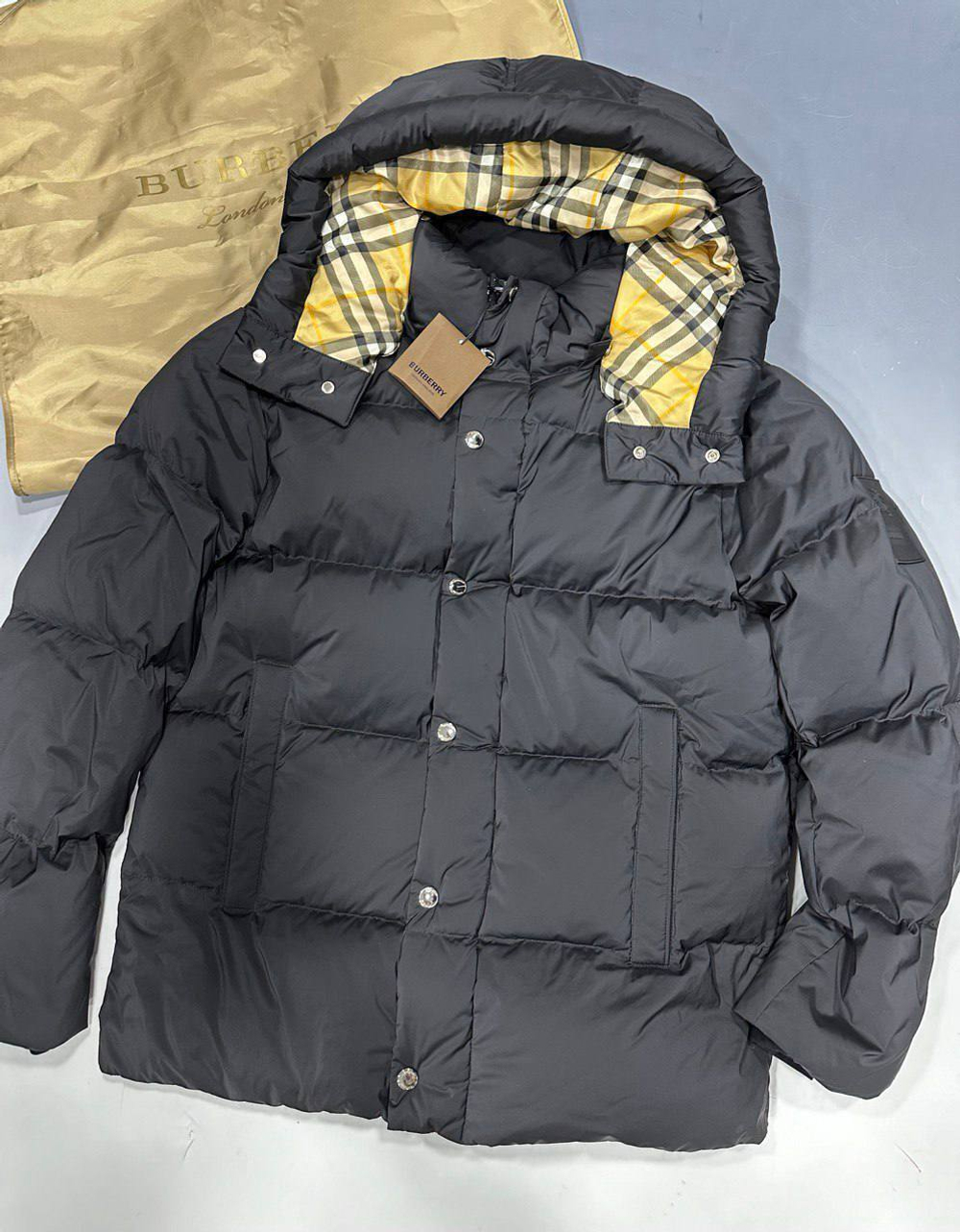Пуховик Burberry