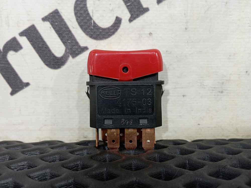 Кнопка аварийной сигнализации