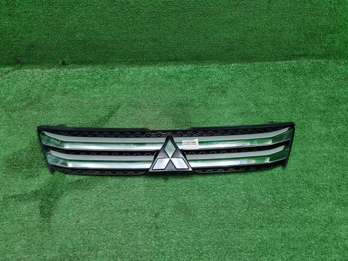 Решетка радиатора Mitsubishi Eclipse Cross (17-20)