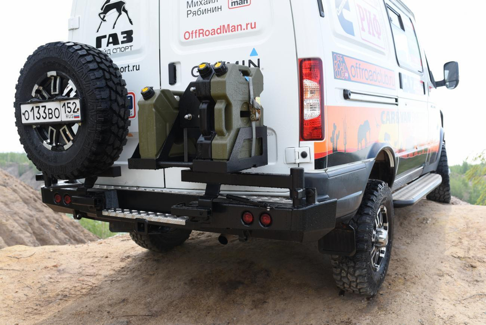 Бампер силовой задний ГАЗ Соболь с квадратом под фаркоп, 2-мя калитками, фонарями, подсветкой номера стандарт РИФ