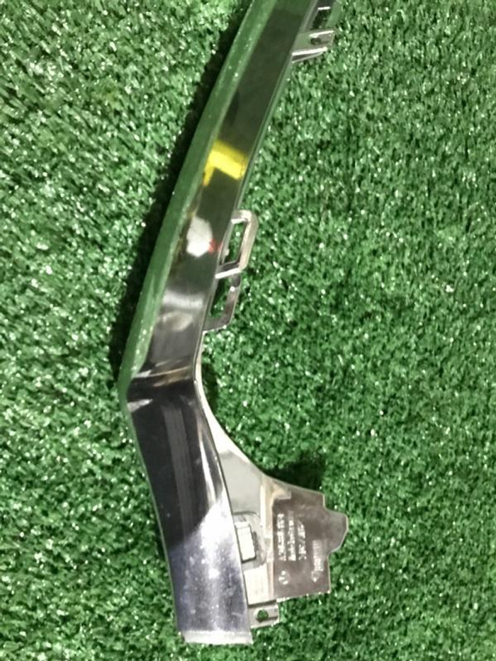 Накладка бампера левая AMG Mercedes-Benz C-klasse W205 (2014-2018)