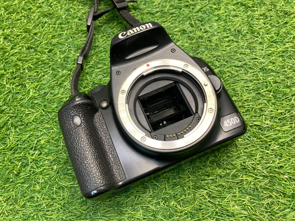 Canon EOS 450D 18.200 кадров