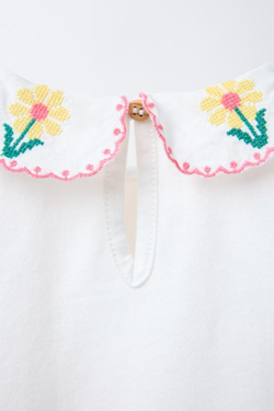 ZARA ТОП С ВЫШИВКОЙ И КРУГЛЫМ ВОРОТНИКОМ, ЖЕЛТОВАТО-БЕЛЫЙ