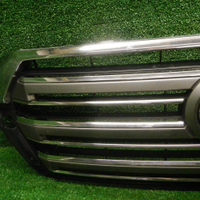 Решетка радиатора Toyota Land Cruiser 200 (2015-2021)