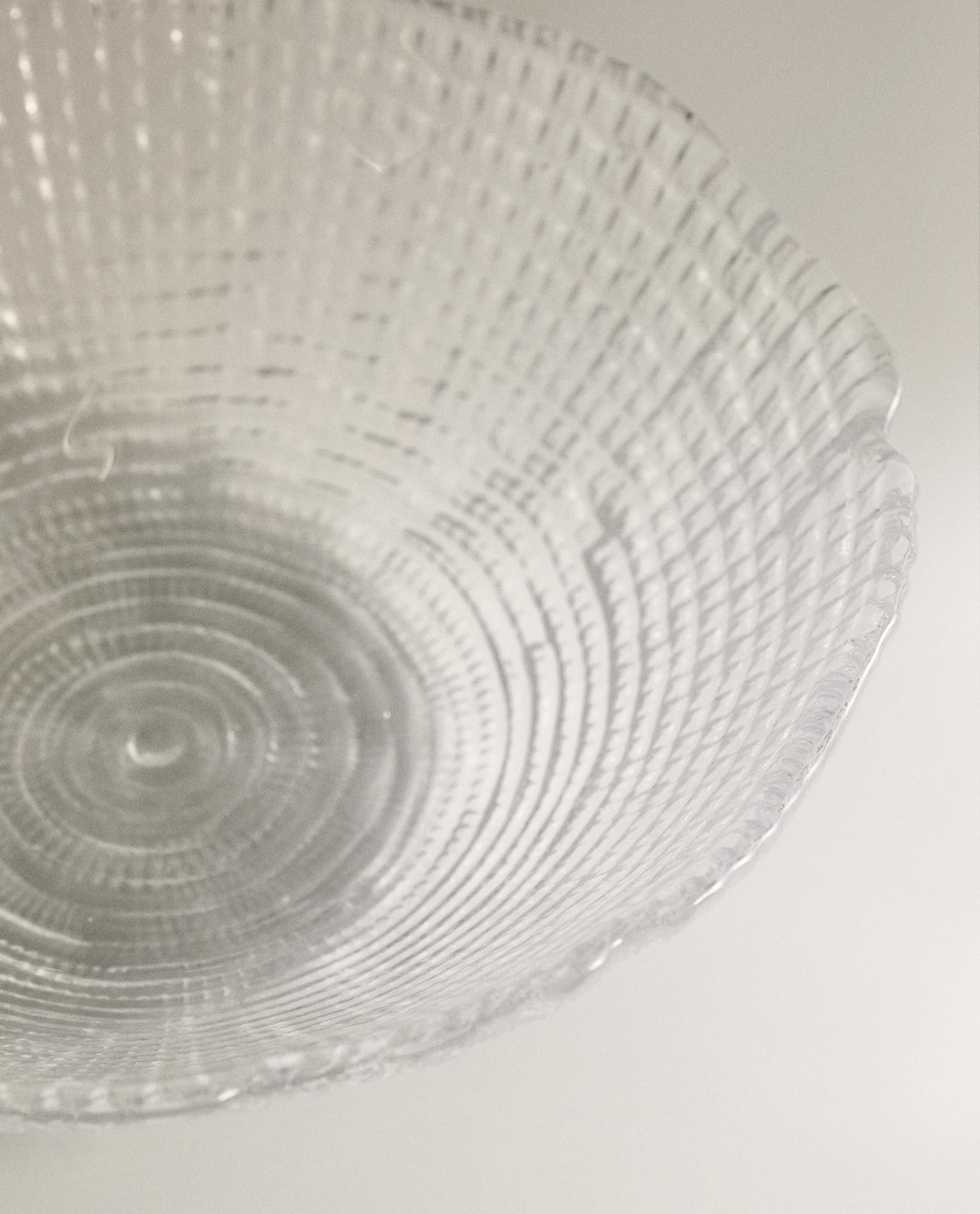 Zara Home салатник из стекла, цвет прозрачный, 16 см