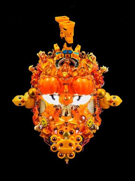 ДМИТРИЙ ШАБАЛИН МАСКА-КОЛЛАЖ "Цыплячий угар" 2022 год