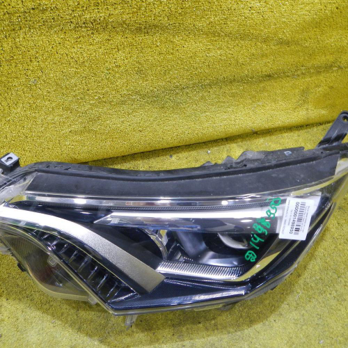 Фара левая Toyota Rav 4 CA40 (2015-2019) LED