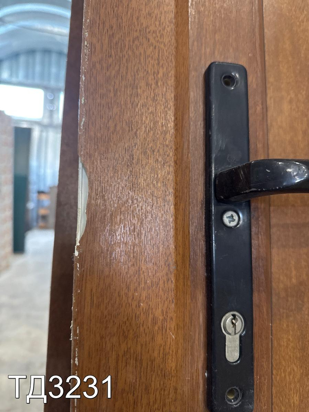 Дверь пластиковая входная Б/У 2020(в) x 900(ш)