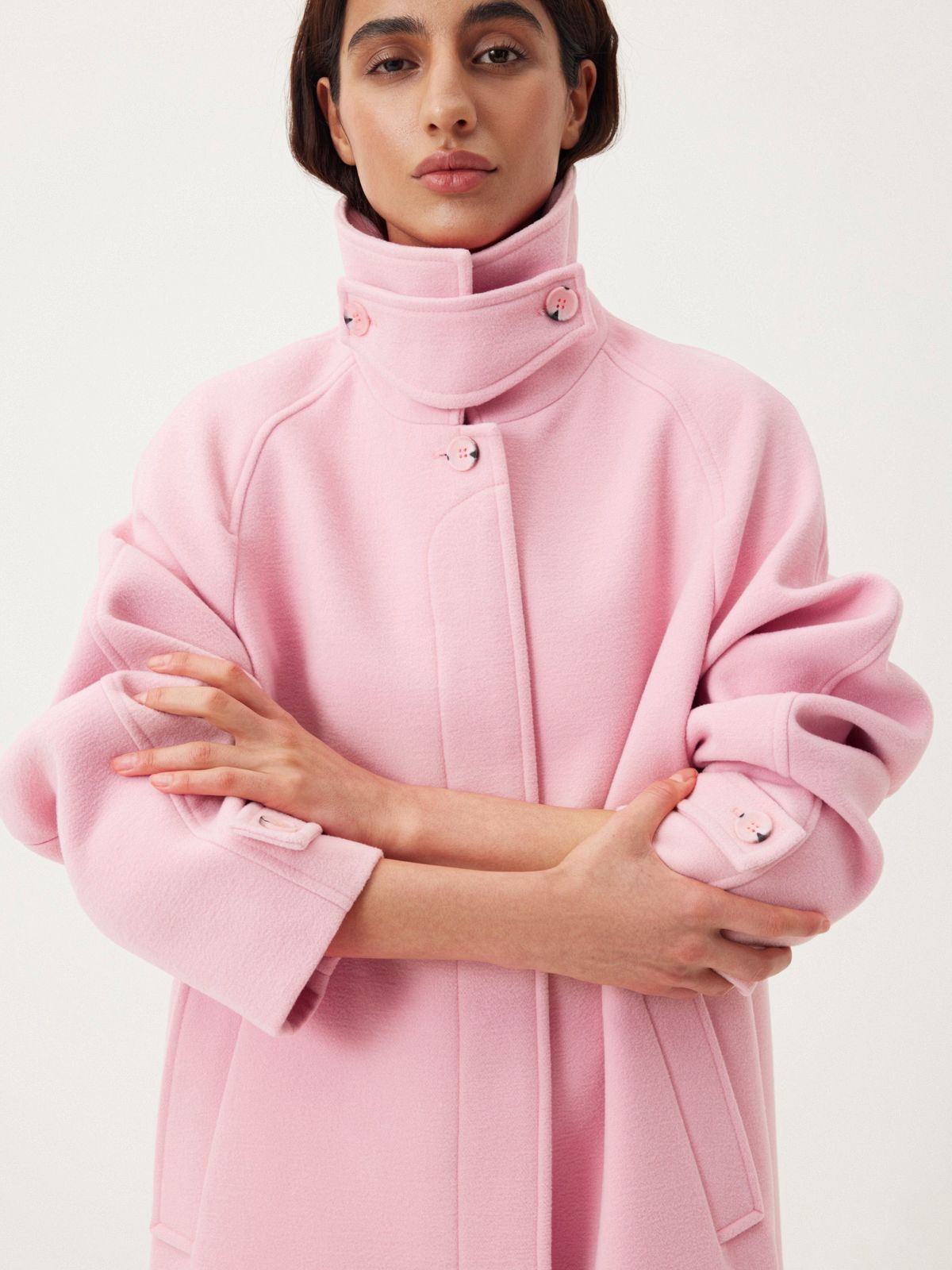 Объемное пальто с воротником-стойкой Bloom