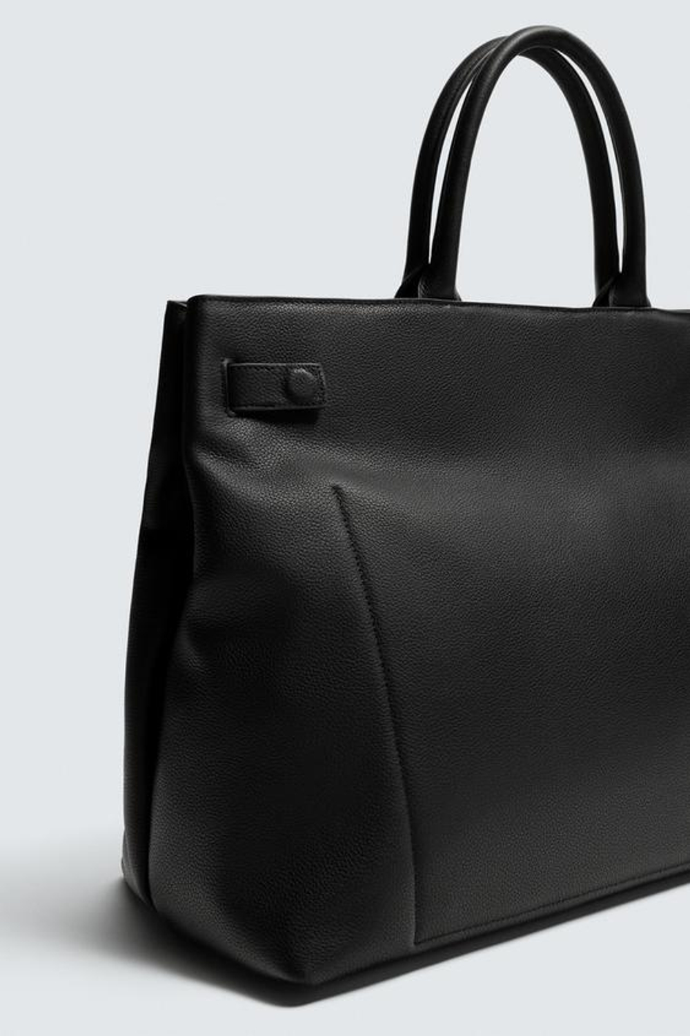 ZARA КОЖАНАЯ СУМКА С РЕМНЕМ, ЧЕРНЫЙ