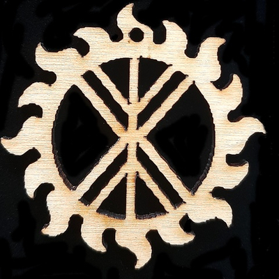 Славянский деревянный оберег Древо Жизни. Материал береза. Цвет Натуральное дерево. Диаметр 5 см. Шнурок 50 см