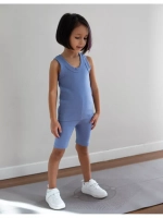 Спортивный костюм для девочки в сад