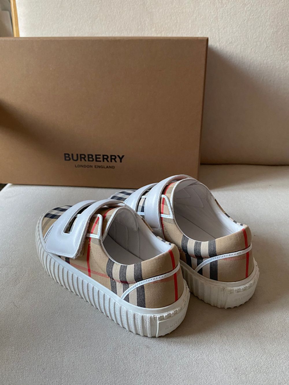 Слипоны Burberry