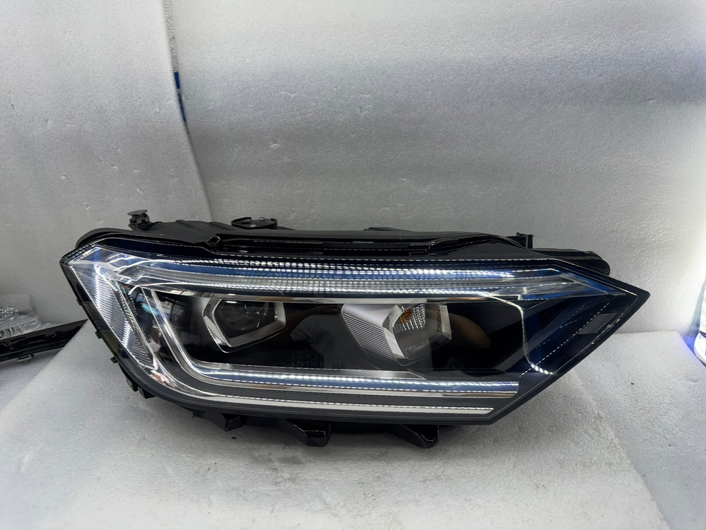 Фара левая (LED) для Volkswagen Jetta 2023-2024 оригинал,
