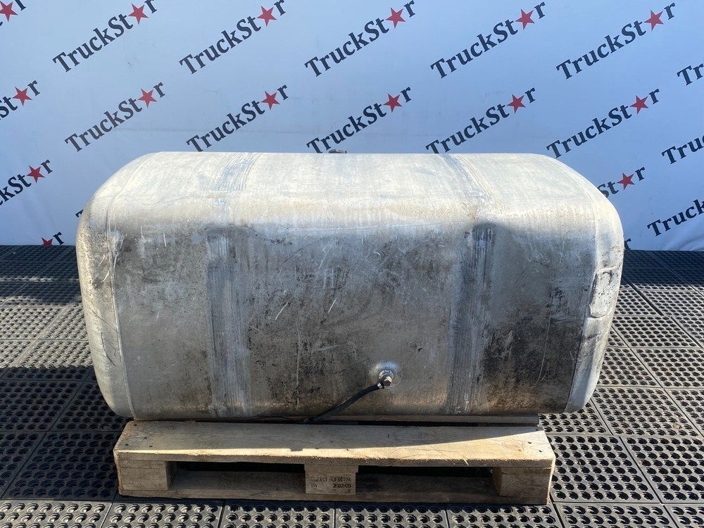 Бак топливный 680 L