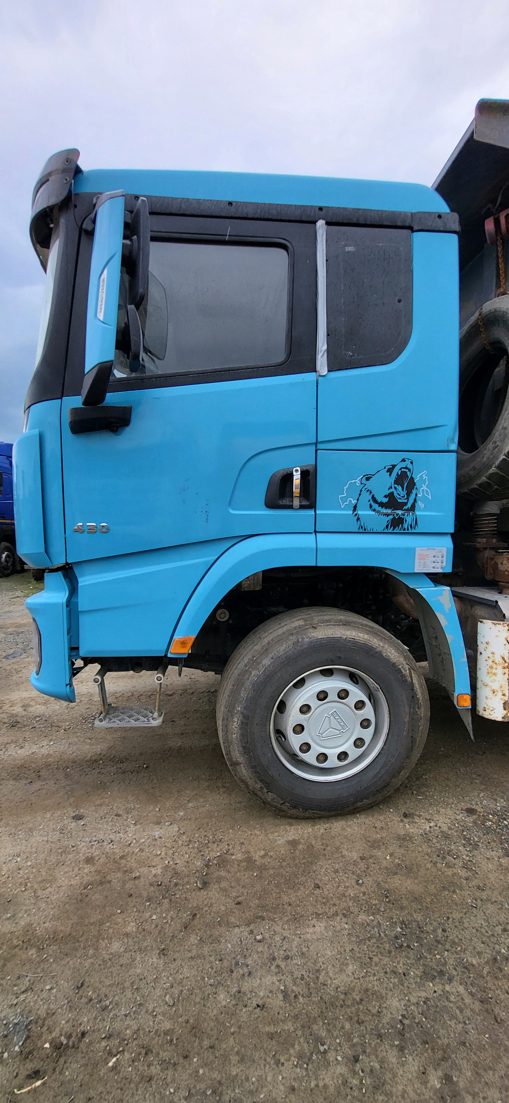 Shacman (Shaanxi) SX* 6x4 Самосвал SX32586V384 (Дизельный, 11,6 л, 423 л.с., МТ)