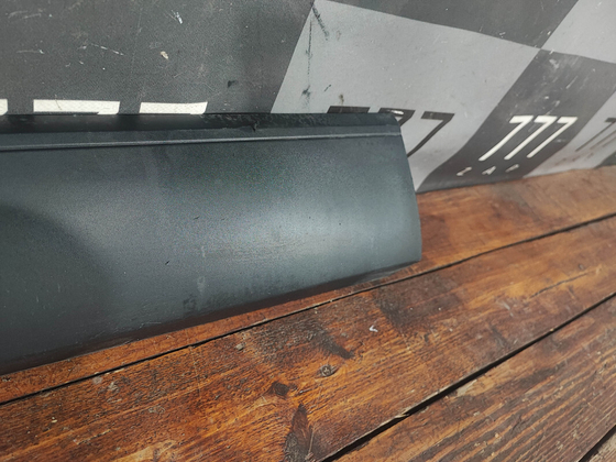 Накладка двери передней левой Renault Arkana 19-нв Б/У Оригинал 808775963R