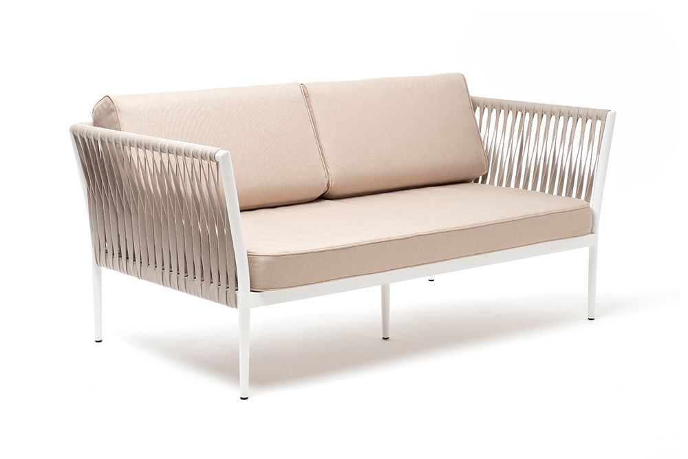 "Касабланка" диван 2-местный плетеный из роупа, каркас алюминий светло-серый (RAL7035) муар, роуп серо-коричневый 23мм, ткань бежевая 15052