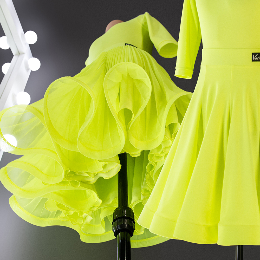 платье с двумя юбками