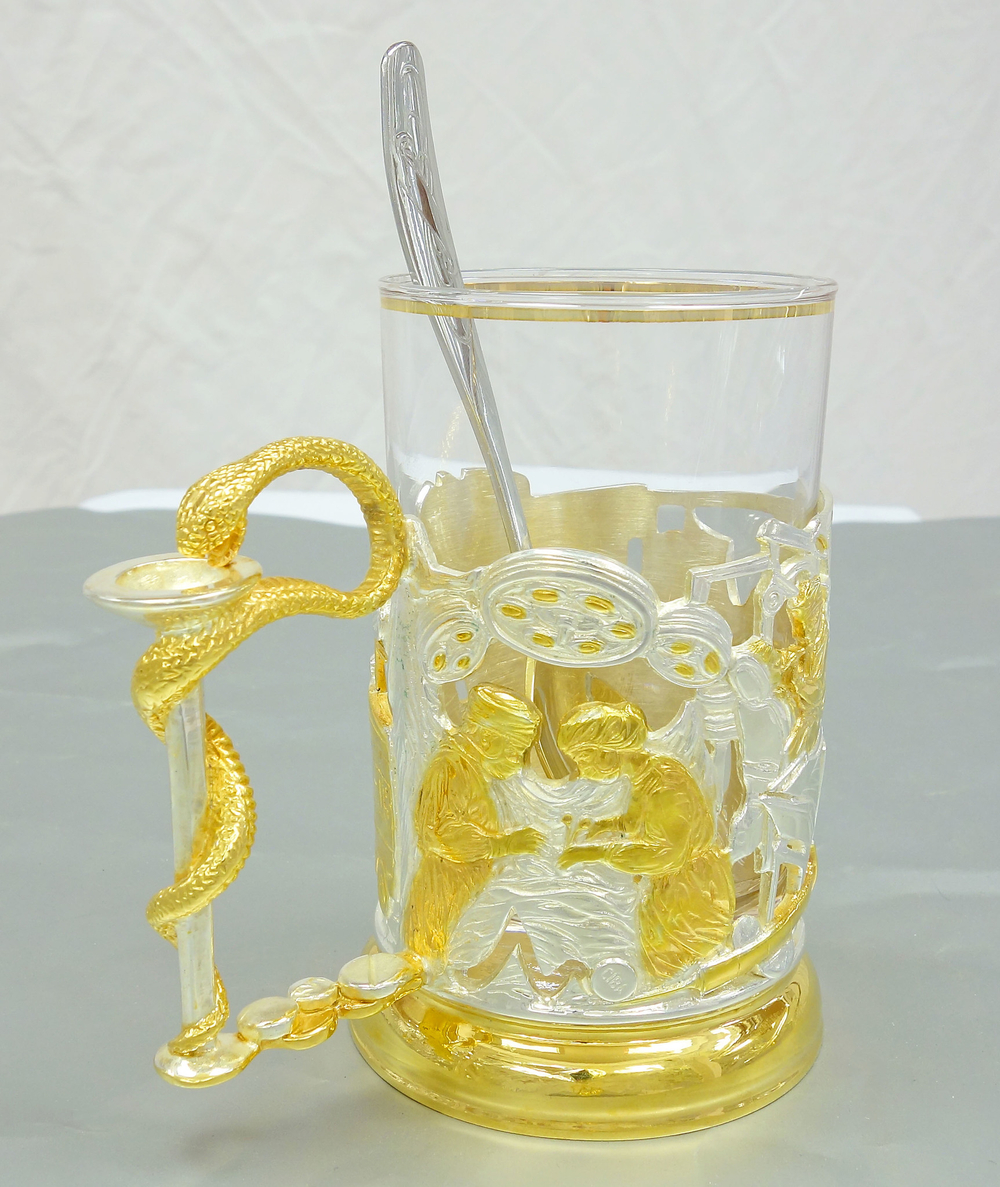 Подстаканник "Подарок врачу"