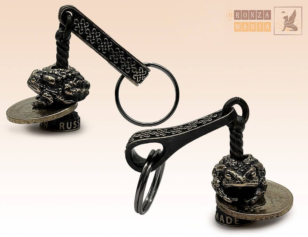 брелок Лягушка на монете