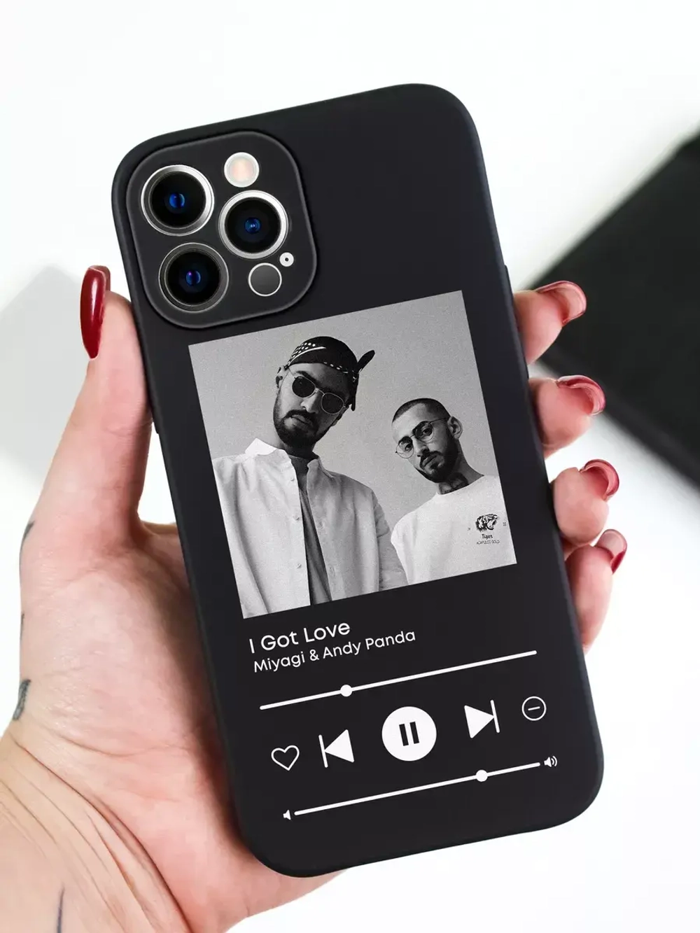 Чехол на iPhone 12 Pro Max с 3D принтом