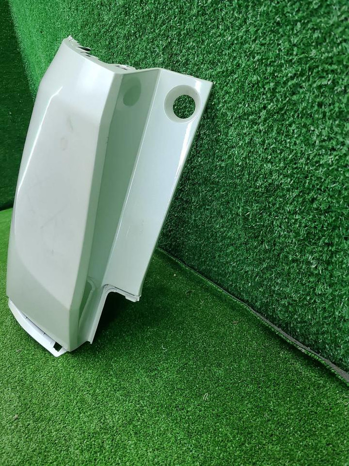 Бампер задний левая часть Peugeot 3008 2 (16-24)