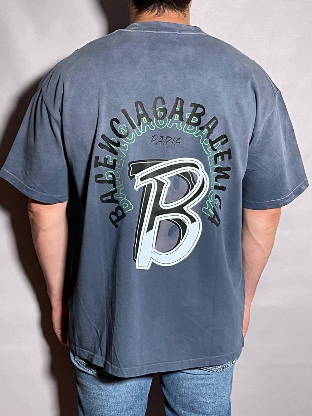 Футболка Balenciaga
