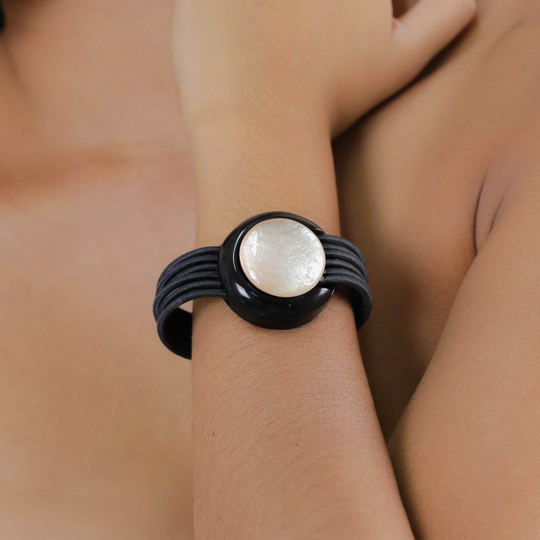 Браслет Nature Bijoux, Saint Honore, с рогом и ракушкой Capiz в смоле, NB26.1-13-44438 (черный)