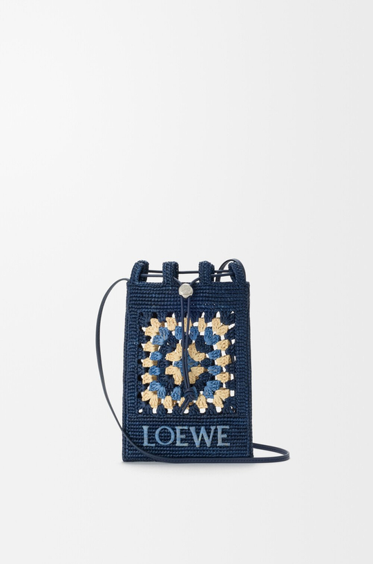 Loewe Сумка-мешок Patch Crochet на шнурке из телячьей кожи и рафии, темно-синий